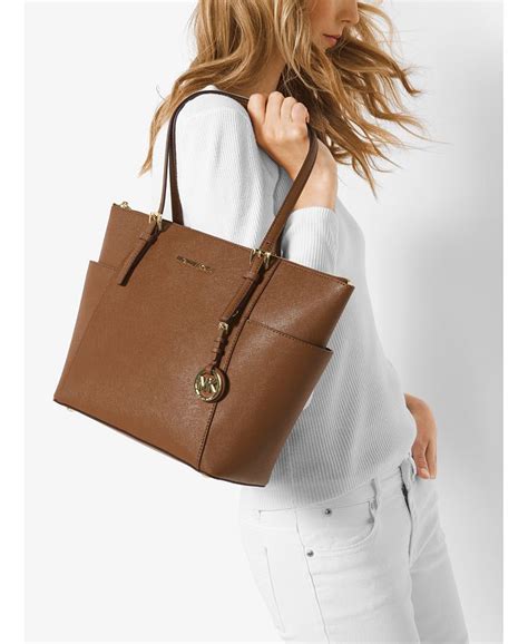 michael kors jet set signature east/west top-zip tote|Michael Kors 30f2gttt8l.